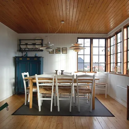 Three-bedroom In Dom wakacyjny