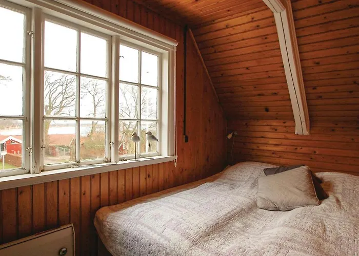 Three-bedroom In Feriehus