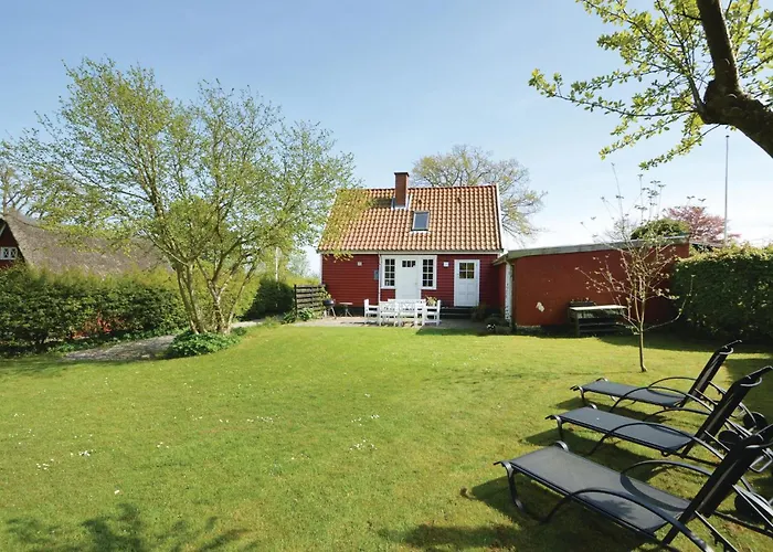 Three-bedroom In Feriehus